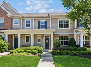 1975 Dauntless Dr, Glenview, IL 60026