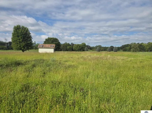 3039 Lakeside Dr, Plattsmouth, NE 68048