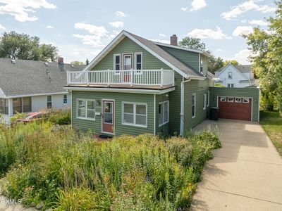 209 9th Ave NW, Mandan, ND, 58554