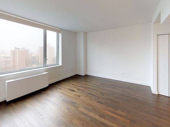 4th image of 801 Amsterdam Ave APT 9F