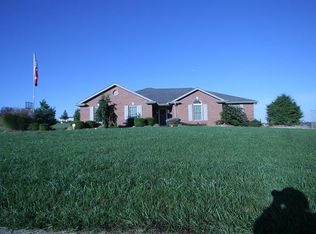 2212 N Anya Ct, Huntingburg, IN 47542
