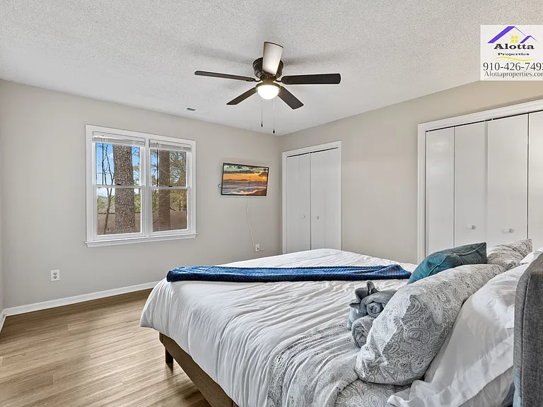 130 Girard Ave — Photo 13