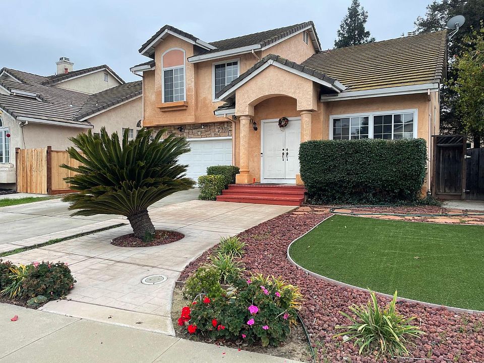 1st image of 570 Wagtail Dr