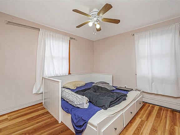 5th image of 15 Butternut Ln
