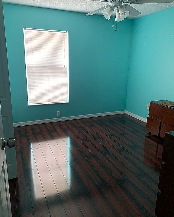 1st image of 12844 Catfish Ct