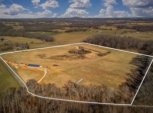 620 Roberts Cemetery Rd, Walling, TN 38587