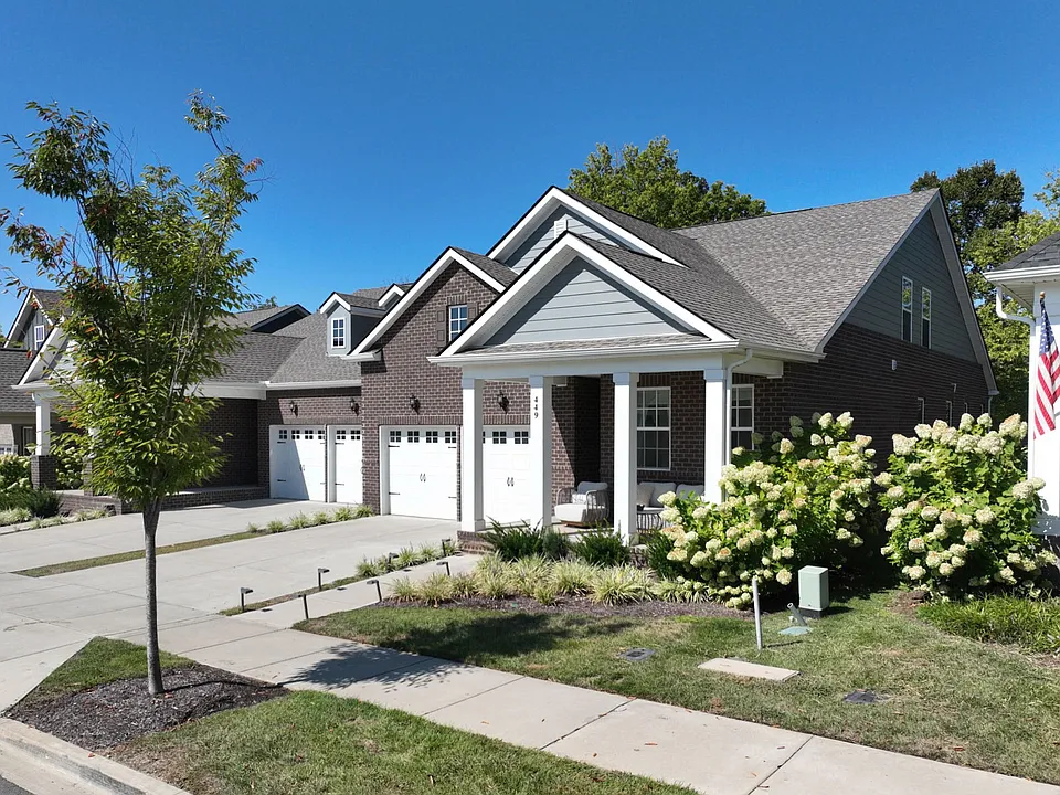 449 Golden Meadow Ln