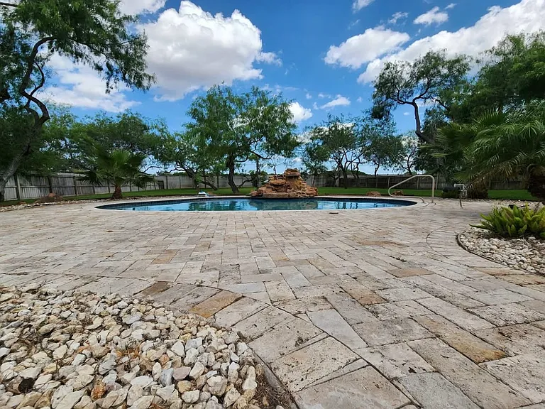 169 Paloma Dr — Photo 20