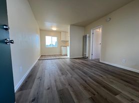 732 Lucile Ave, Los Angeles, CA