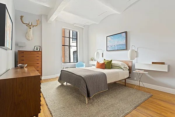 Sold by Compass | media 5