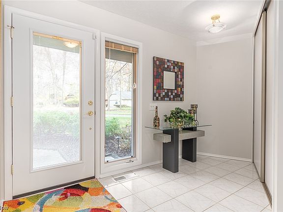 4th image of 10762 Oak Branch Trl