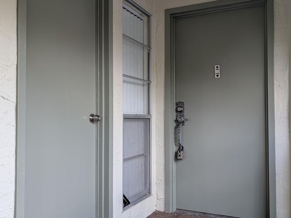 1208 Bahama Bnd APT H2