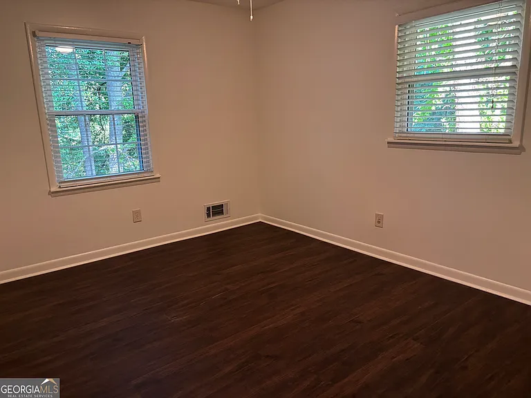 126 Azalea Dr — Photo 12
