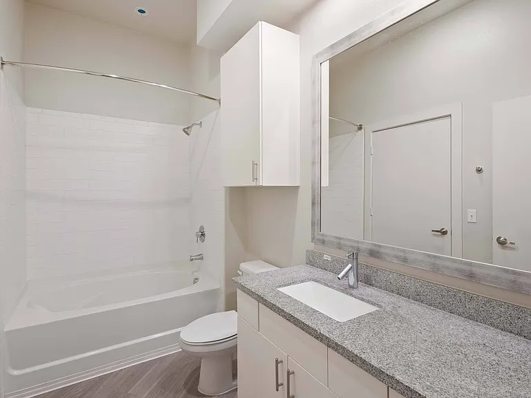 Refresh your routine in a bathroom designed with comfort and style in mind