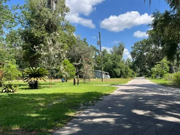 2502 NE 70th St, Gainesville, FL 32609