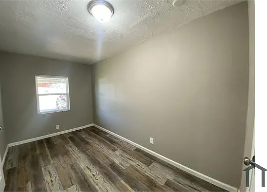 1800 NE 56th St — Photo 3