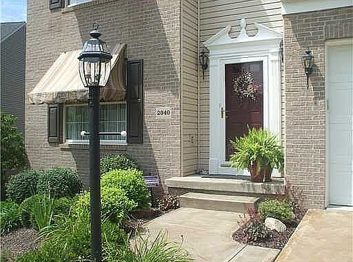2nd image of 2040 Meadowridge Dr