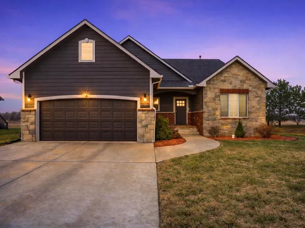 4702 N Emerald Ct, Maize, KS 67101