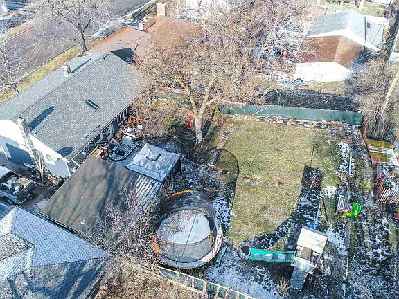 5th image of 1114 Nellie St