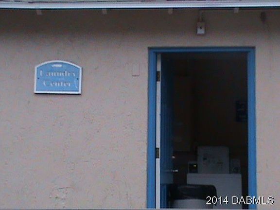 5th image of 415 N Halifax Ave APT 202