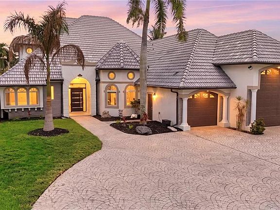 2nd image of 14871 Laguna DR