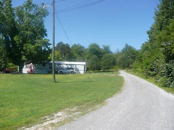 4th image of 4521 Tompkins Valley Way