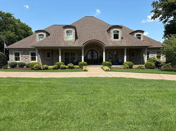 1172 Liberty Ln, Gallatin, TN 37066
