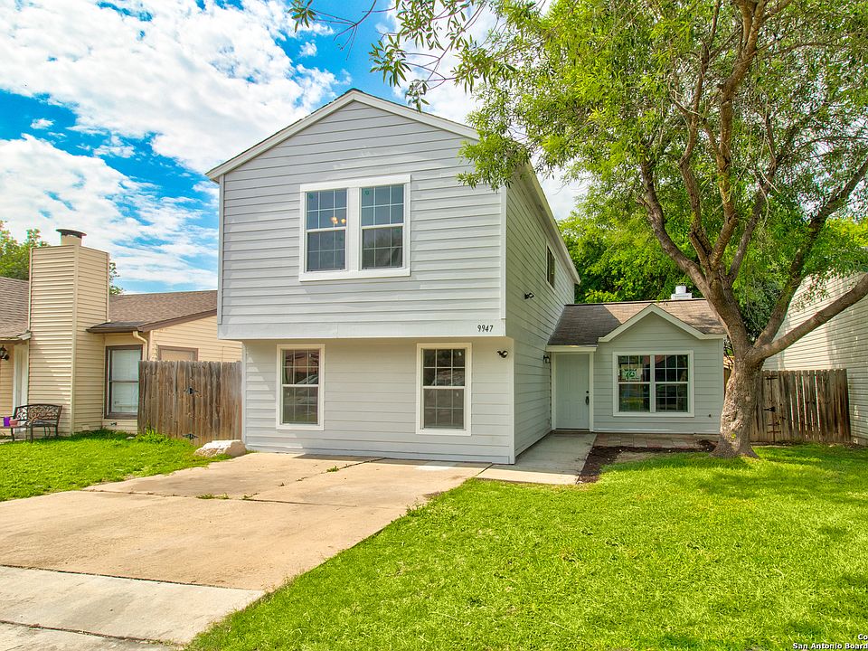 1st image of 9947 Birch Field Dr