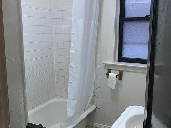 Apt 104 Bathroom