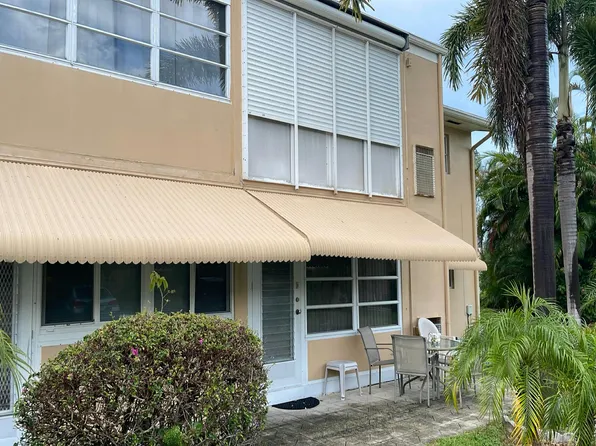 2132 NE 1st Way, Boynton Beach, FL 33435