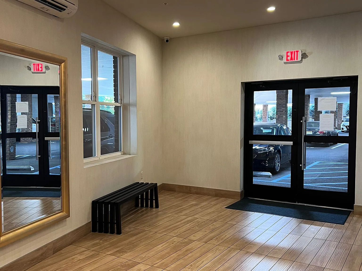 2 bed, 1378 sqft, $2,750 — Photo 3