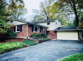 685 Edgar Rd, Saint Louis, MO 63119