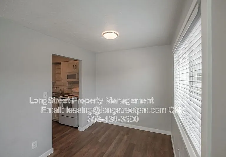 208 5th Ave SE #208 — Photo 18