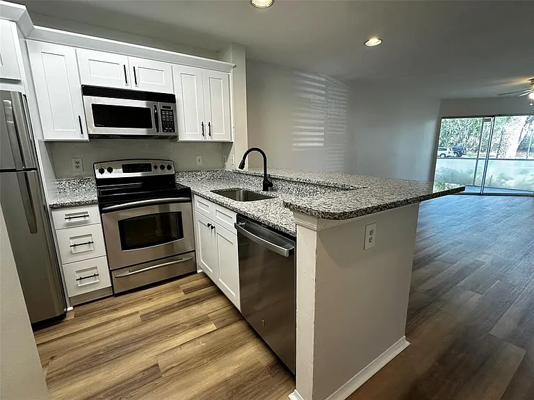4115 Chatham Oak Ct #209 — Photo 3