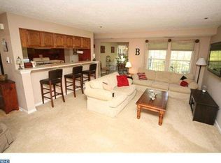 7 Inverness Cir, Marlton, NJ 08053