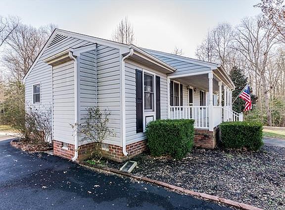 4th image of 7915 Eddie Ln