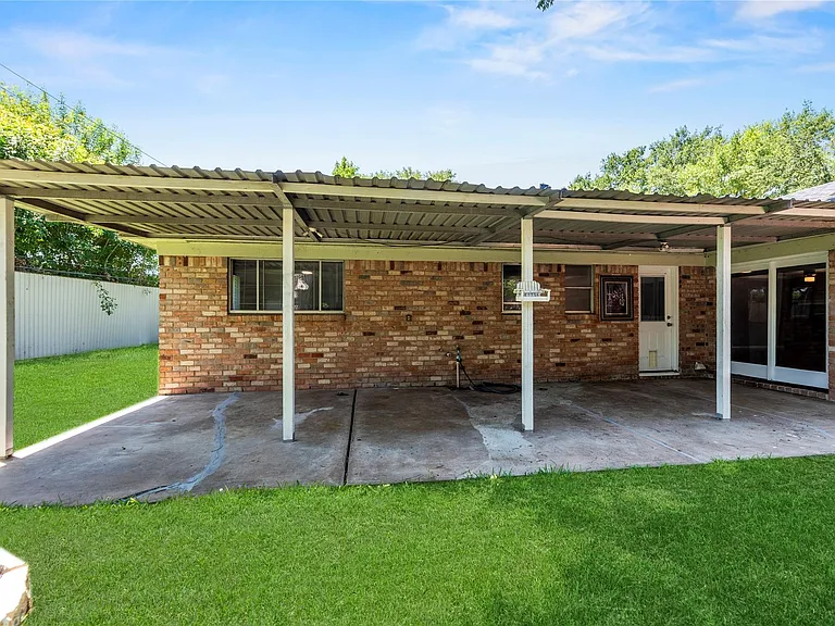4014 Mona Lee Ln — Photo 6