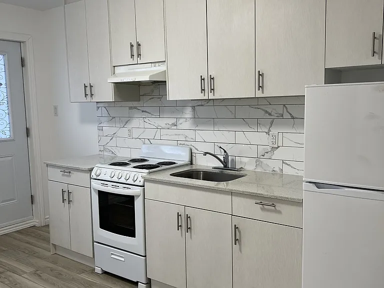 630 Cummings Ave — Photo 183