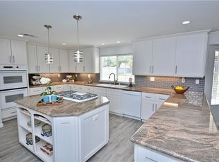 28394 King Apache Cir, Menifee, CA 92584