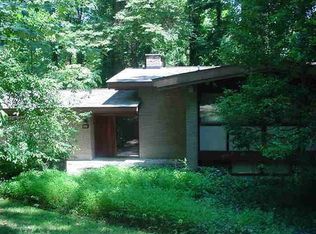 807 Conway Ct, Winston Salem, NC 27106