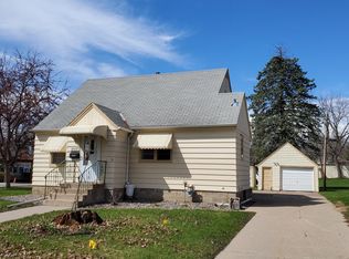 2037 5th St E, Saint Paul, MN 55119