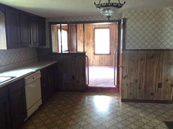 4th image of 19 Cogswell St