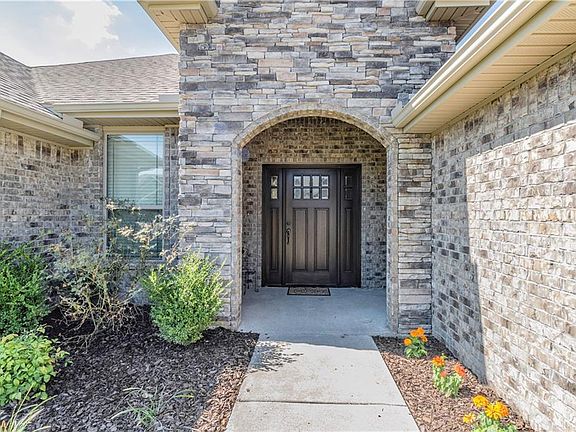 3rd image of 2873 W Featherock Way
