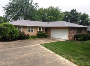 2539 SE Shawnee Dr, Topeka, KS 66605