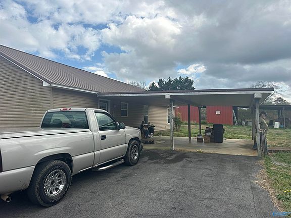 2nd image of 293 Mark Whitt Rd