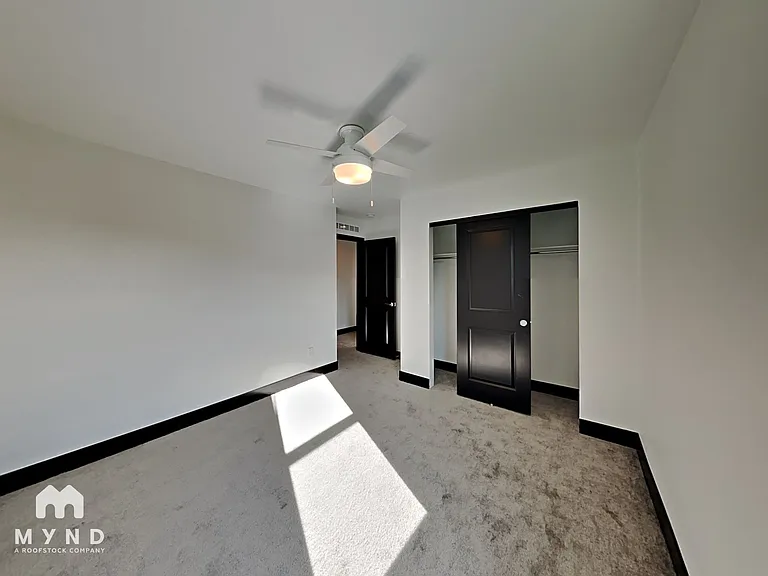 5894 Perth St — Photo 29