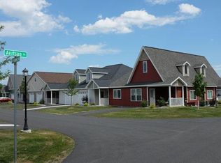 9 Duyster Ct, Delmar, NY 12054