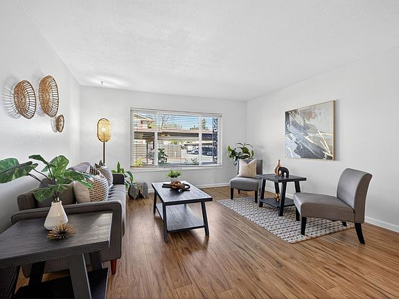 5th image of 300 stony point Road #139