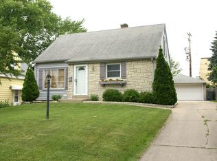 1310 S 101st St, West Allis, WI 53214