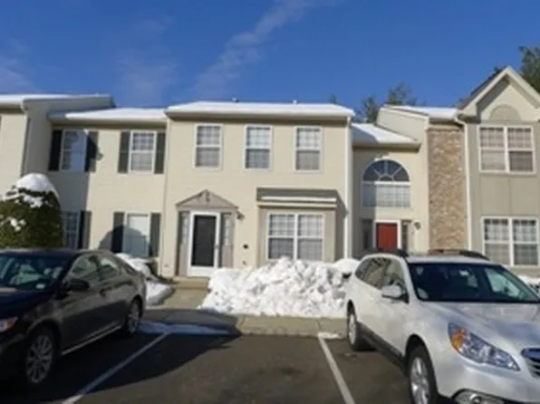 25 Ambrose Ct, Holmdel, NJ 07733